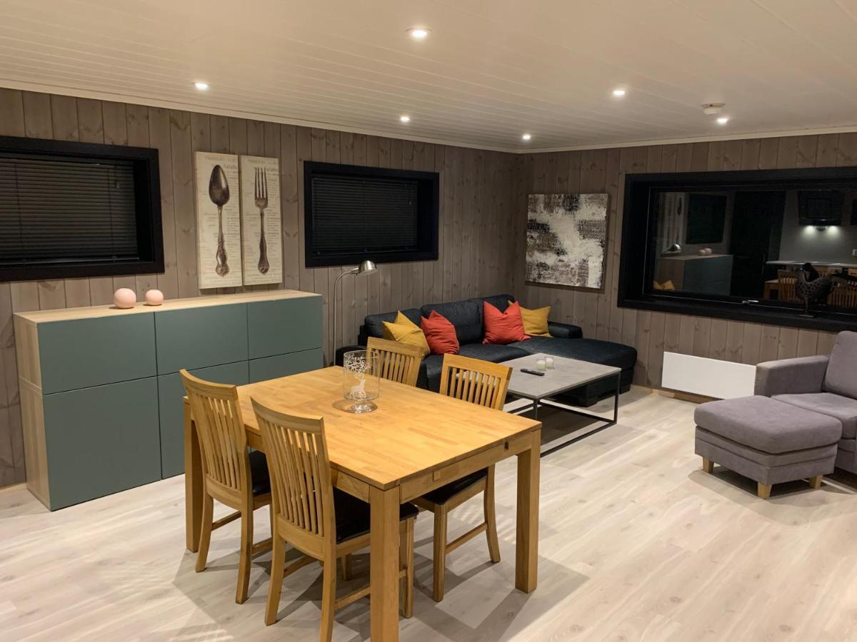Lom Apartment Bagian luar foto